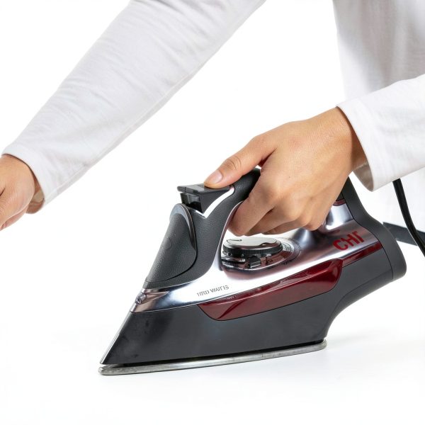 CHI Steam Iron Ceramic Soleplate 300 Steam Holes 2023-7